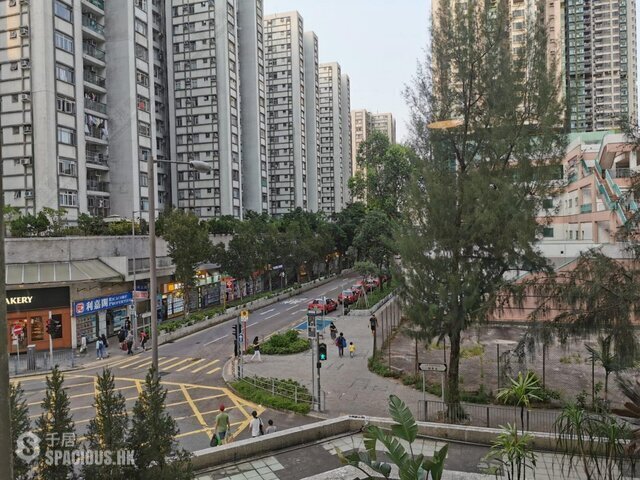 Sai Wan Ho - Lei King Wan Sites D Block 13 On Hiu Mansion 01
