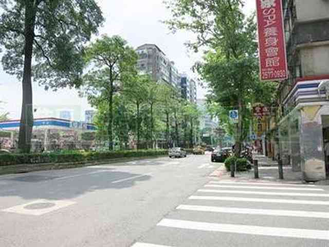 松山区 - 105台湾台北市松山區光復北路 10