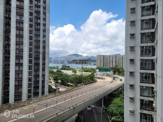 Tai Koo Shing - Tai Koo Shing Tsui Woo Terrace 01