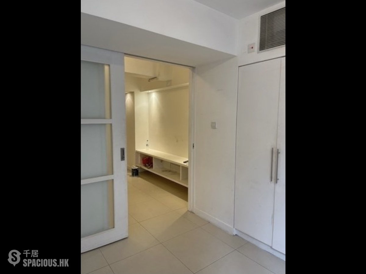 Sheung Wan - 103-105 Jervois Street 01
