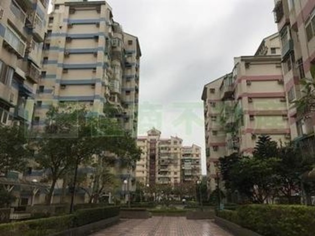 Zhongshan - 台北市中山區敬業三路, Zhongshan District 01