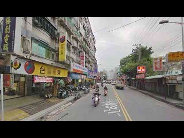 芦洲区 - 247台湾新北市蘆洲區中山二路 04