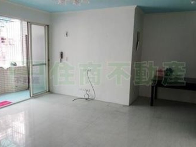 Tucheng - 新北市土城區延和路, Tucheng District 01