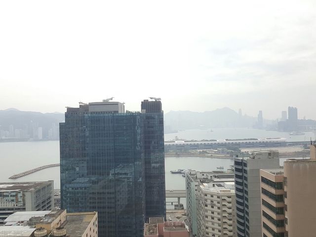 Kwun Tong - Cos Centre 01