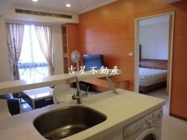 Daan - 台北市大安區光復南路, Daan District 01