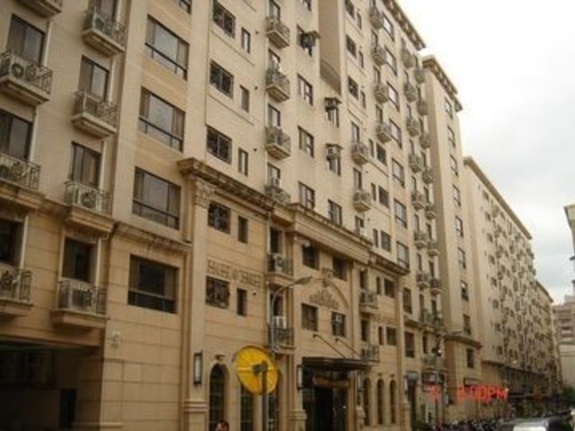 新庄区 - 242台湾新北市新莊區中港路 01