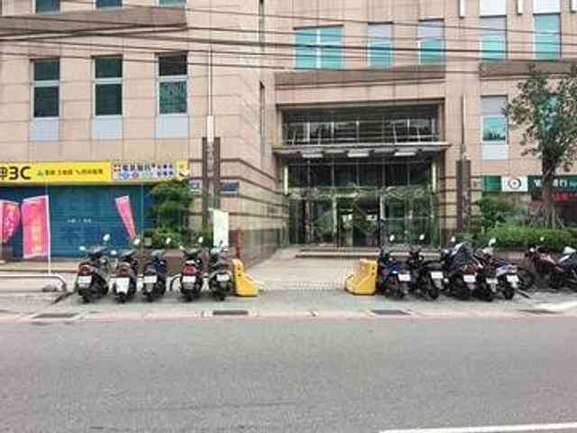 汐止区 - 221台湾新北市汐止區大同路一段 11