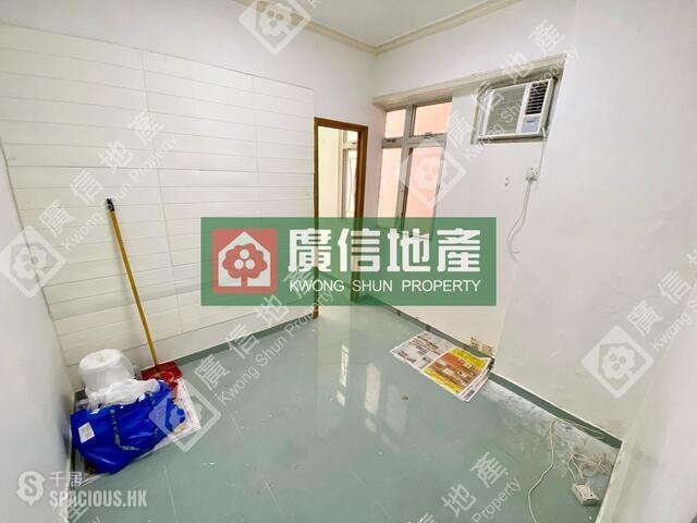 Mong Kok - Cheung Hing Mansion 01