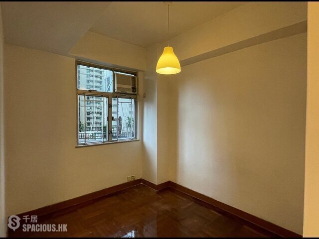 Soho - Cheong Ngar Court 01
