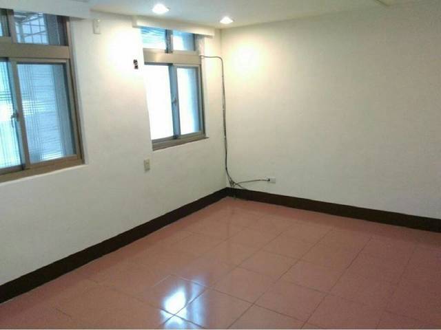 万华区 - 108台湾台北市萬華區東園街73巷XX號 01
