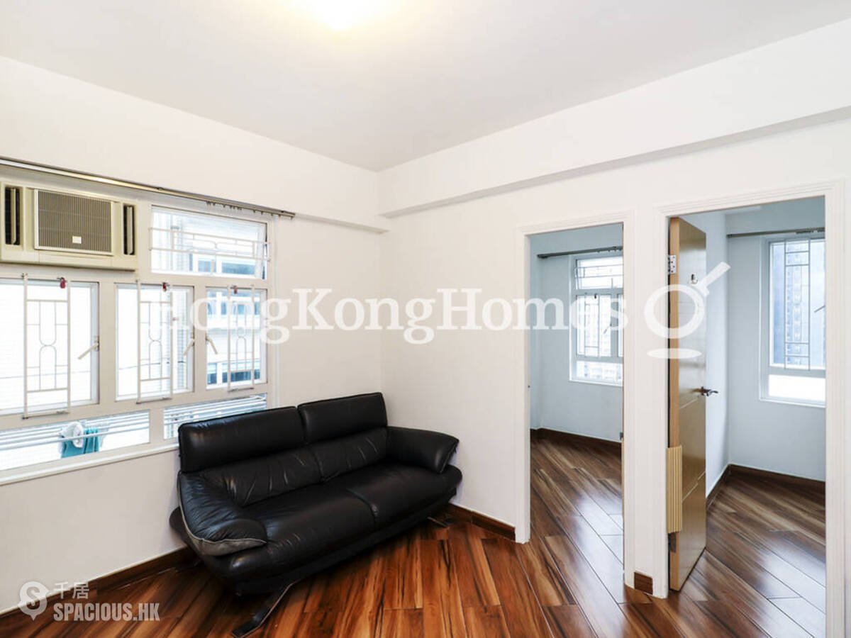 Shek Tong Tsui - Goa Building 01