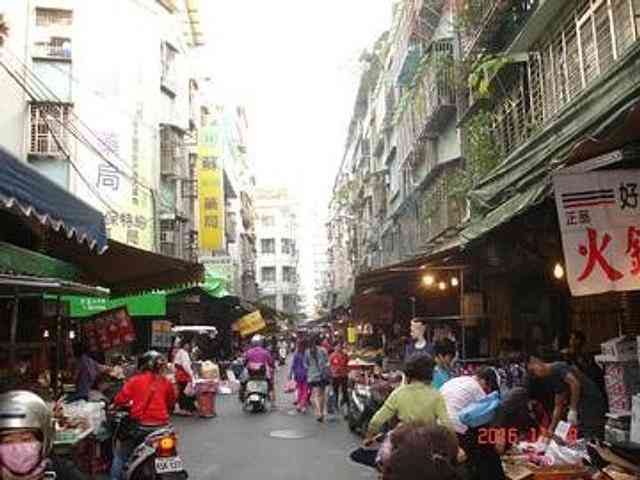 新庄区 - 242台湾新北市新莊區泰順街 03