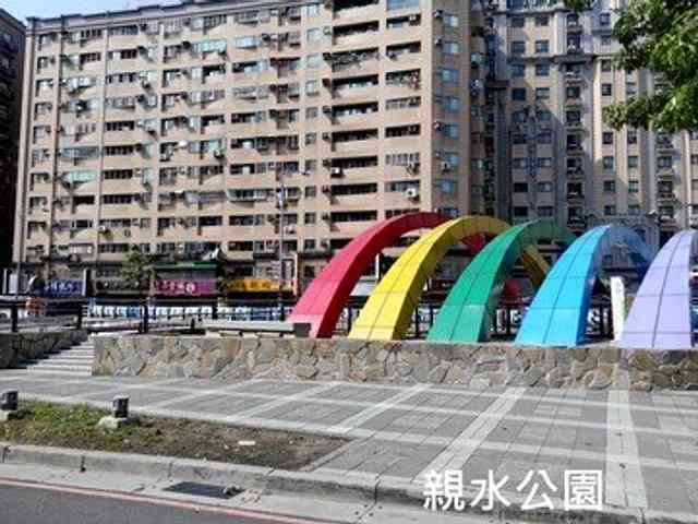 新庄区 - 242台湾新北市新莊區中華路一段 02