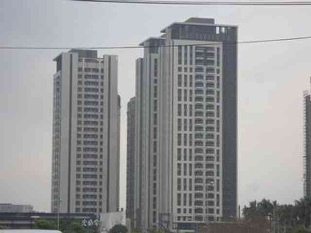 新庄区 - 242台湾新北市新莊區中央路 02