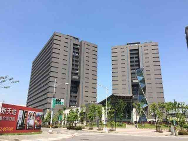 新庄区 - 242台湾新北市新莊區中央路 08