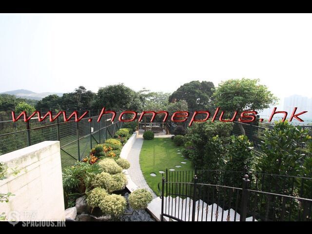 Clear Water Bay - Twin Bay Villas 01
