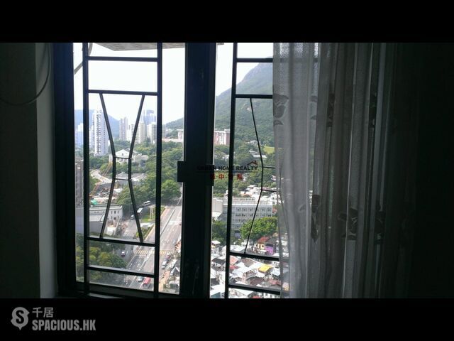 Pok Fu Lam - Chi Fu Fa Yuen Phase 3 Fu Wing Yuen (Block H19) 01