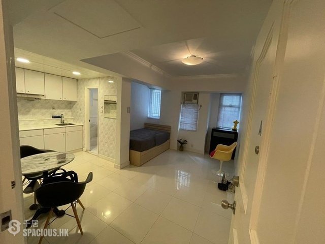 Soho - 20A-22, Aberdeen Street 01