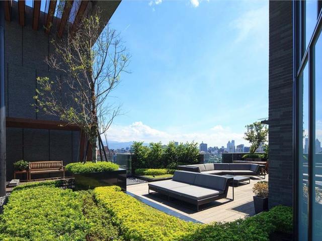 Daan - No. XXX, Section 2, Jianguo S Rd, Da’an District, Taipei City, Taiwan 106 01