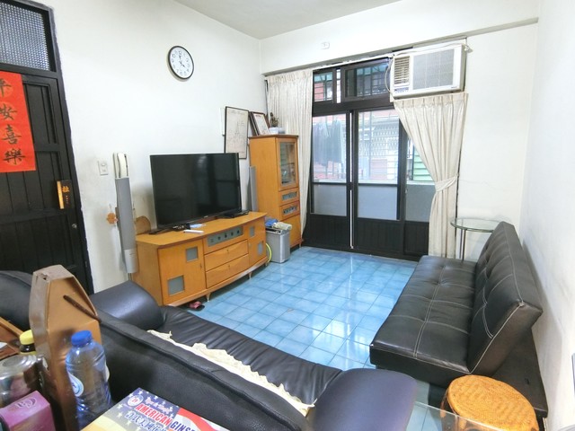 Xinyi - No. XX, Section 5, Zhongxiao East Road, Xinyi District, Taipei City, Taiwan 110 01