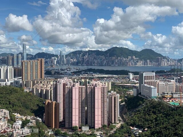 Kwai Chung - Wah Yuen Chuen 01