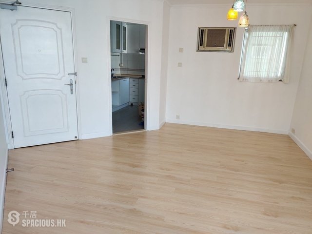 Ap Lei Chau - South Horizons Phase 3 Mei Hin Court (Block 23) 01
