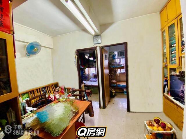 Sai Ying Pun - 48-50, Second Street 01
