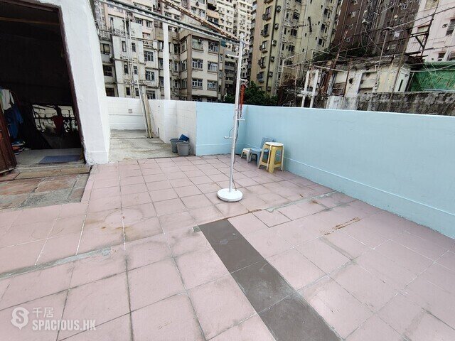 Sai Ying Pun - 48-50, Second Street 01
