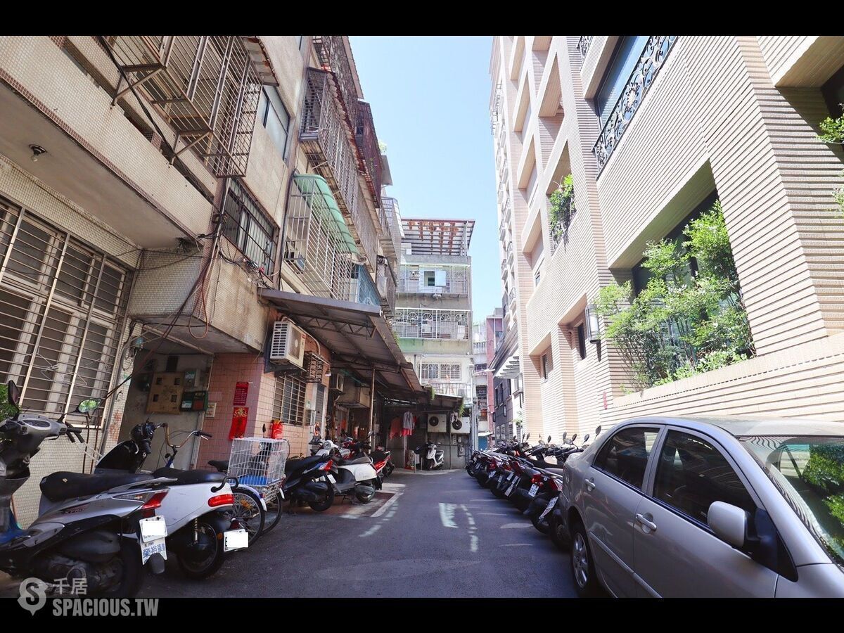 Shilin - XX Alley 47, Lane 22, Shezi Street, Shilin, Taipei 01