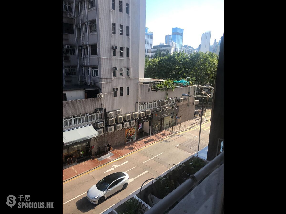 Causeway Bay - Hon Man Mansion 01