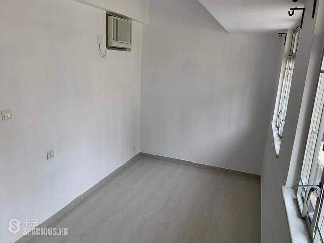 North Point - Hung Fuk Building 01