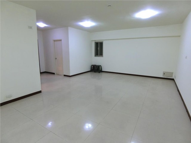 Xinyi - 110, Taiwan, Taipei City, Xinyi District, 仁愛路四段452巷XX號 01