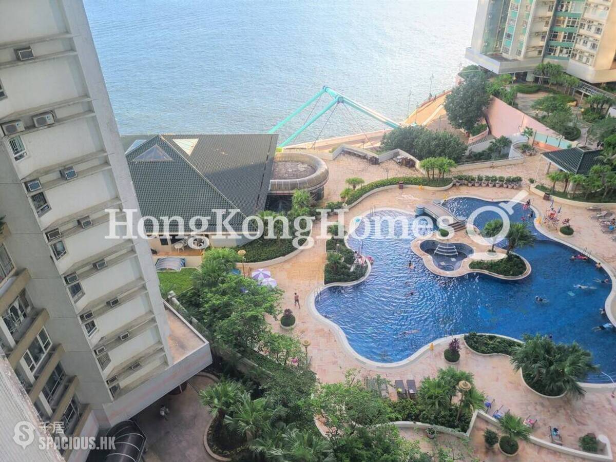 Ap Lei Chau - South Horizons Phase 2 Yee Moon Court (Block 12) 01