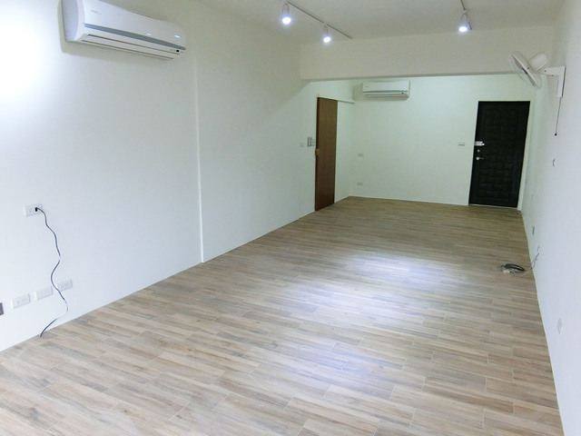 Xinyi - No. XXX-14, Section 2, Keelung Rd, Xinyi District, Taipei City, Taiwan 110 01