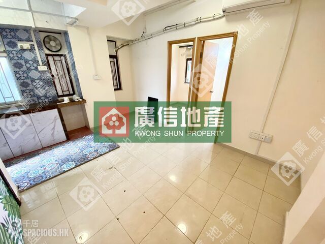 Mong Kok - Kwok Cheung Building 01