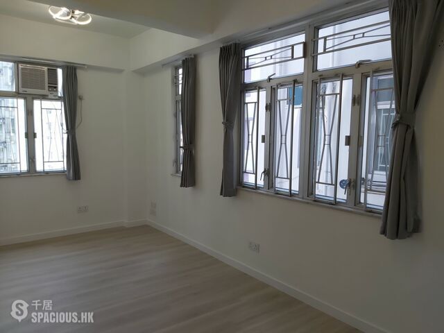 Shau Kei Wan - Shaukiwan Centre 01