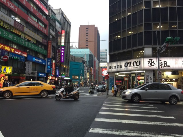 Zhongzheng - 100, Taiwan, Taipei City, Zhongzheng District, 重慶南路一段XX號 01