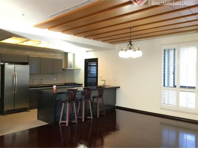 Shilin - No. XX, Lane 405, Section 6, Zhongshan North Road, Shilin District, Taipei City, Taiwan 111 01