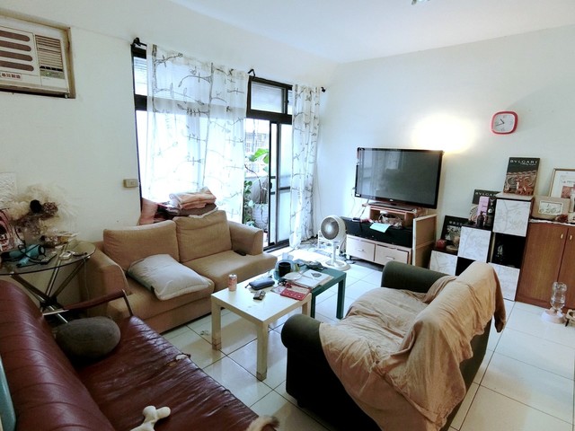 Xinyi - No. XX, Alley 148, Lane 30, Yongji Road, Xinyi District, Taipei City, Taiwan 110 01