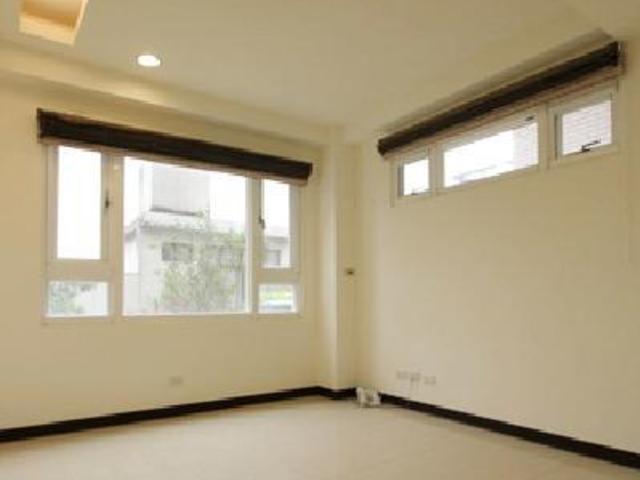 Shilin - No. XXX, Lane 190, Section 7, Zhongshan North Road, Shilin District, Taipei City, Taiwan 111 01