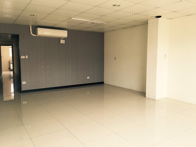 Xizhi - No. XXX, Section 2, Datong Road, Xizhi District, New Taipei City, Taiwan 221 01