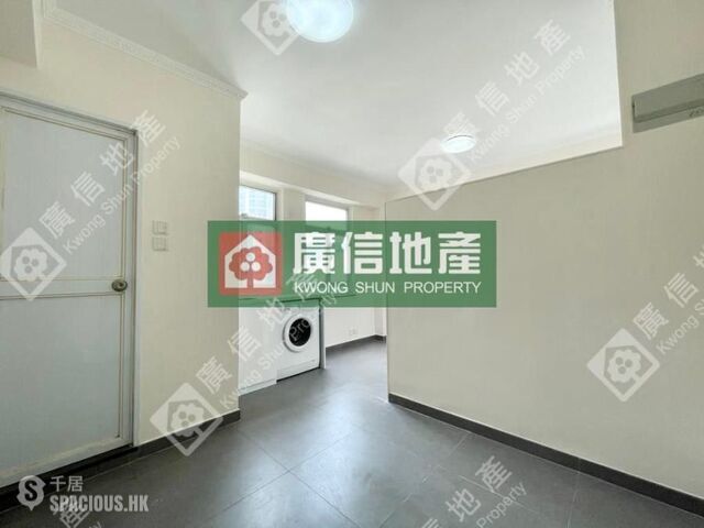 Mong Kok - New Man Lee Building 01