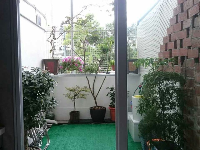 Shau Kei Wan - Douvres Building 01