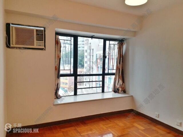 Poho - Rich View Terrace 01