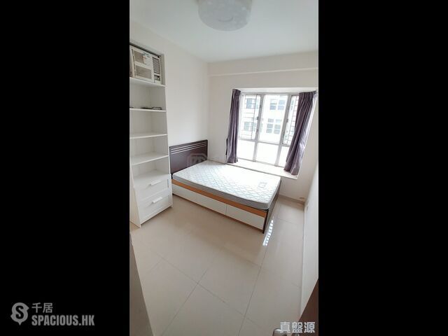 Sheung Shui - Metropolis Plaza 01