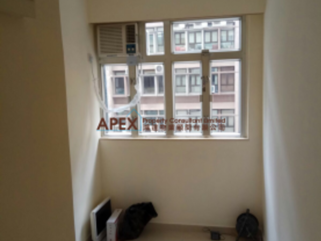 Sheung Wan - 104-106, Des Voeux Road West 01