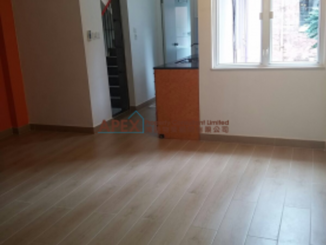 Poho - 18, Square Street 01