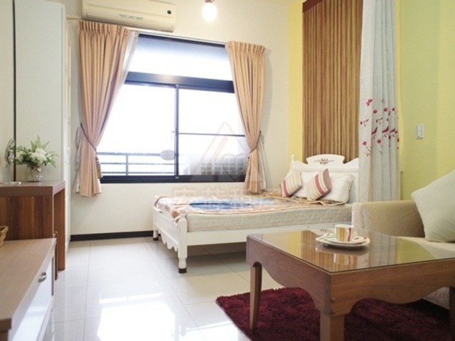 Banqiao - No. XXX, Section 1, Zhongshan Road, Banqiao District, New Taipei City, Taiwan 220 01