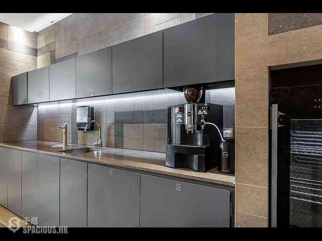 Central - AIA Central 03