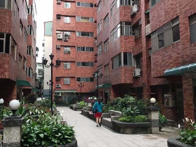 Banqiao - No. X, Lane 174, Huaide Street, Banqiao District, New Taipei City, Taiwan 220 01